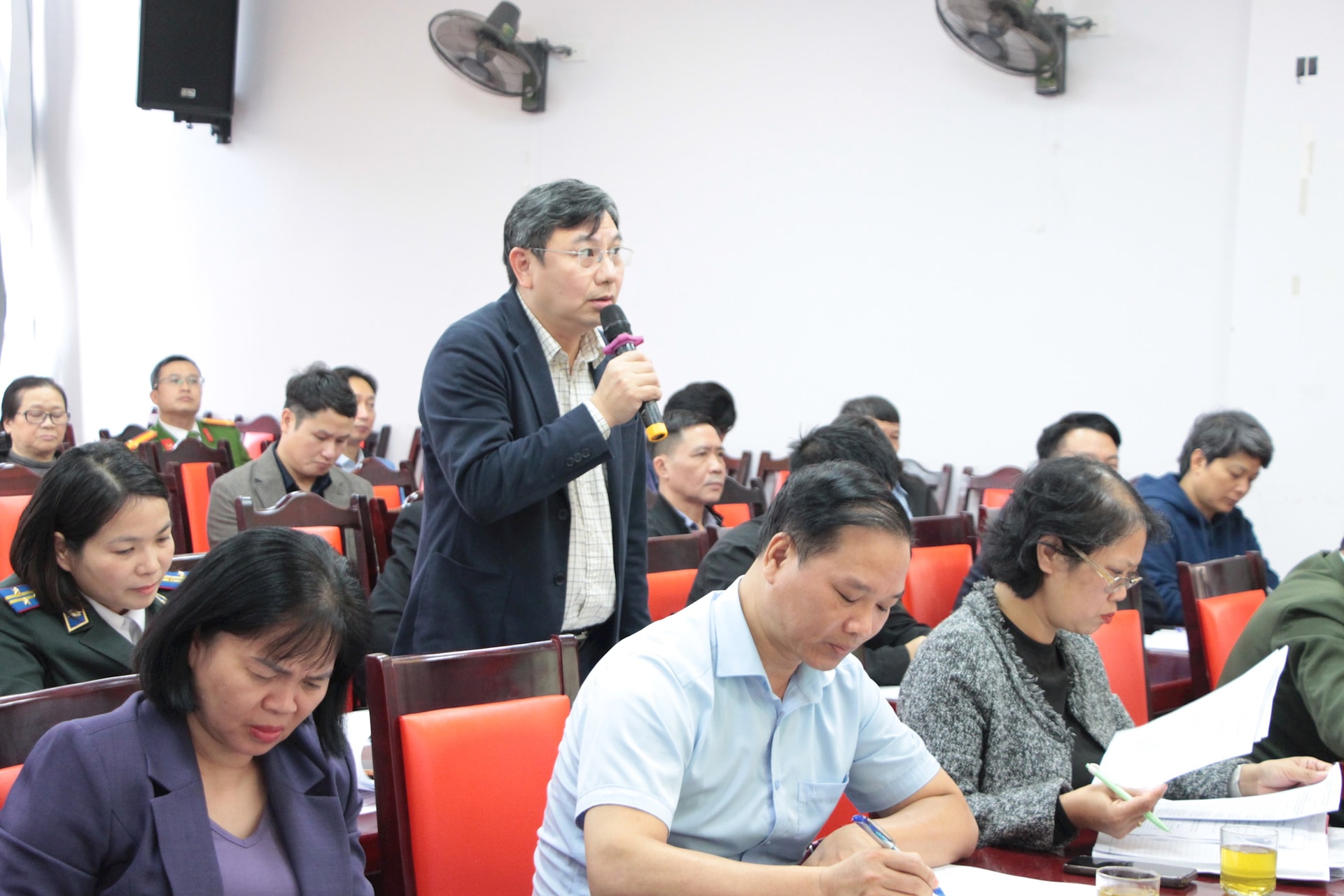 វួដ Giang Vo អនុវត្តផែនការពង្រឹងការបោសសំអាតទីតាំងសម្រាប់ផ្លូវក្រវ៉ាត់ក្រុងទី១ - រូបថត ២. Phường Giảng Võ triển khai kế hoạch cưỡng chế giải phóng mặt bằng đường Vành đai 1- Ảnh 2.