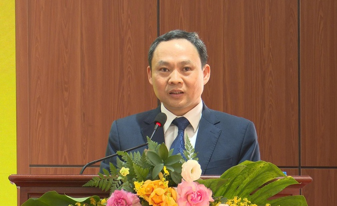 Phuong Duc វាយតំលៃលទ្ធផលអភិវឌ្ឍន៍សេដ្ឋកិច្ចសង្គមឆ្នាំ ២០២៥ - រូបថត ៤. Phượng Dực đánh giá kết quả phát triển kinh tế - xã hội năm 2025- Ảnh 4.