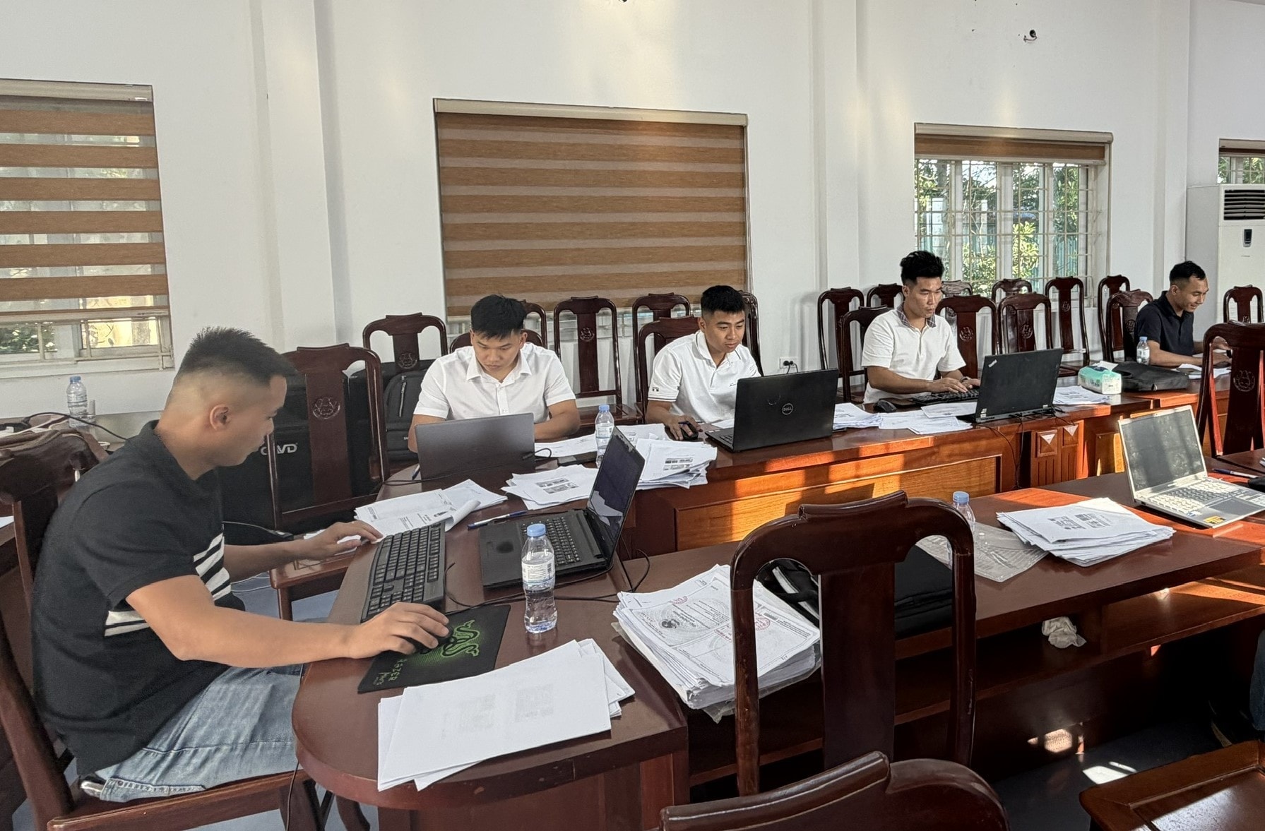 ឃុំគៀវភូ៖ យកការពេញចិត្តរបស់ប្រជាពលរដ្ឋជារង្វាស់នៃប្រសិទ្ធភាពកំណែទម្រង់រដ្ឋបាល - រូបថត ១. Xã Kiều Phú: Lấy sự hài lòng của người dân làm thước đo hiệu quả cải cách hành chính- Ảnh 1.