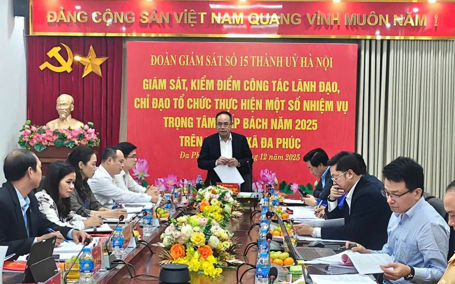 Quang cảnh buổi làm việc