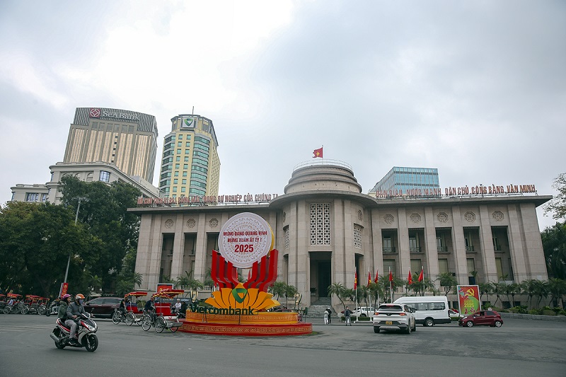 Hà Nội rực rỡ cờ hoa chào mừng 95 năm Ngày thành lập Đảng Cộng sản Việt Nam- Ảnh 7.