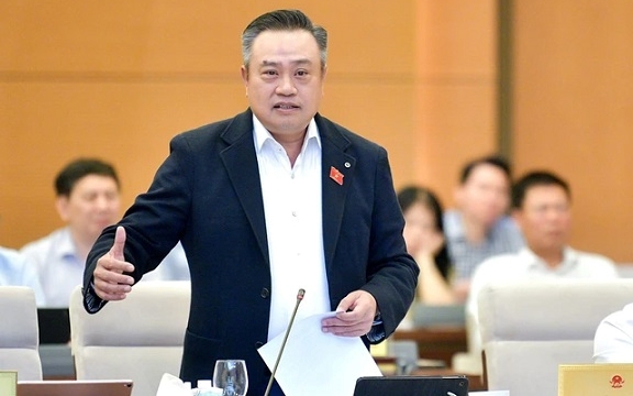 Đồng chí Trần Sỹ Thanh, Chủ tịch UBND Thành phố là Trưởng Ban Chỉ đạo phòng, chống lãng phí của UBND thành phố Hà Nội
