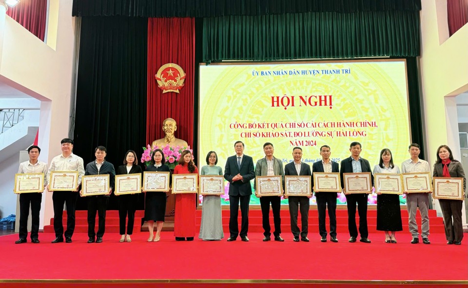 Thanh Trì: Chỉ số CCHC của các phòng chuyên môn, xã, thị trấn đều đạt trên 90%- Ảnh 6.