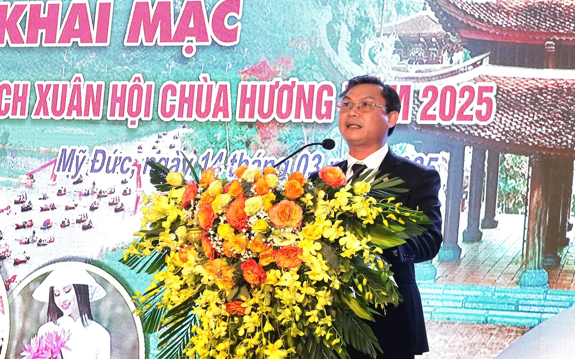 Phó Chủ tịch UBND huyện Mỹ Đức, Trưởng ban Tổ chức lễ hội du lịch chùa Hương Đặng Văn Cảnh khai mạc Tuần lễ văn hóa - du lịch xuân hội chùa Hương năm 2025