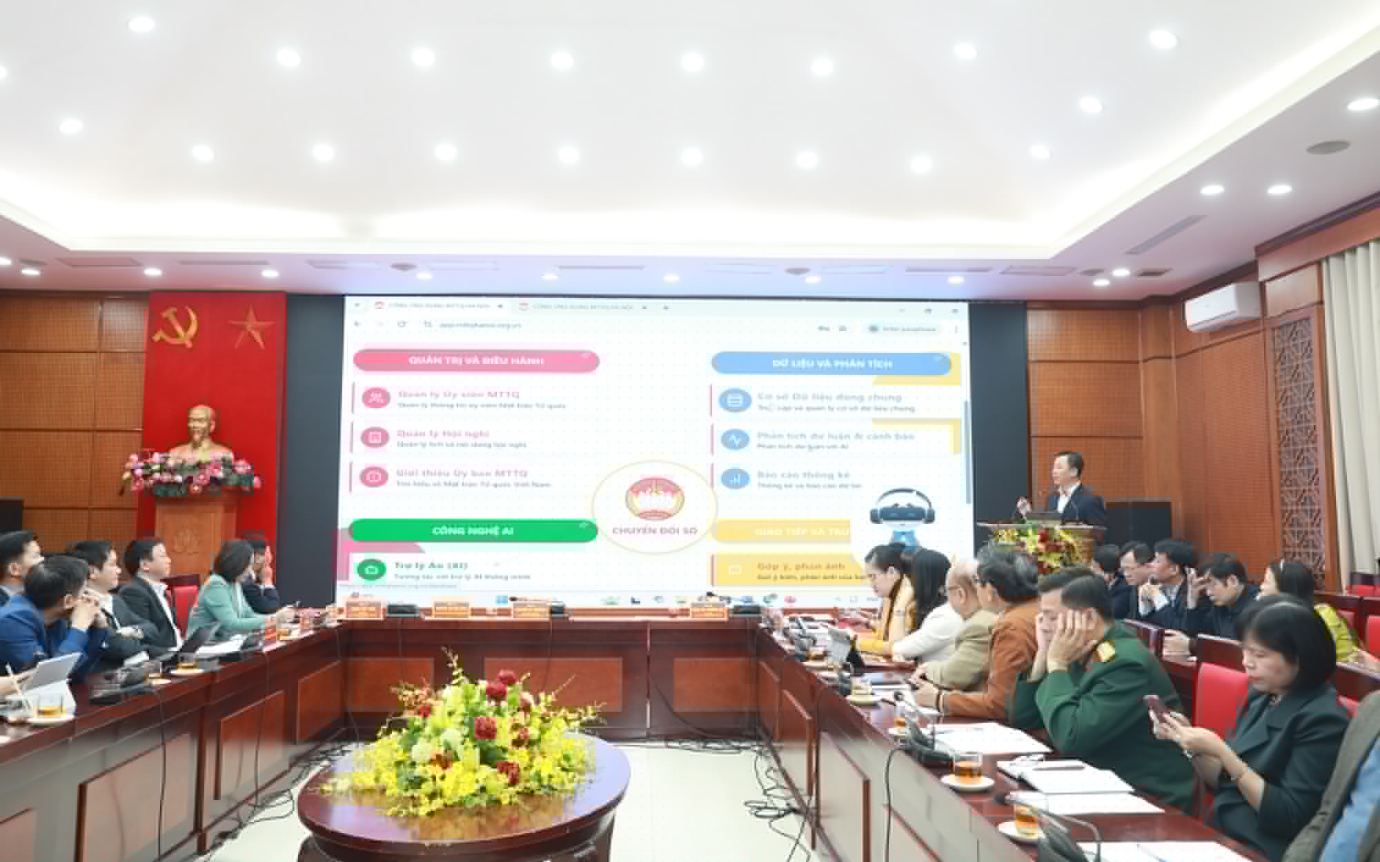Phó Chủ tịch Thường trực Ủy ban MTTQ Việt Nam Thành phố Nguyễn Sỹ Trường phát động phong trào thi đua