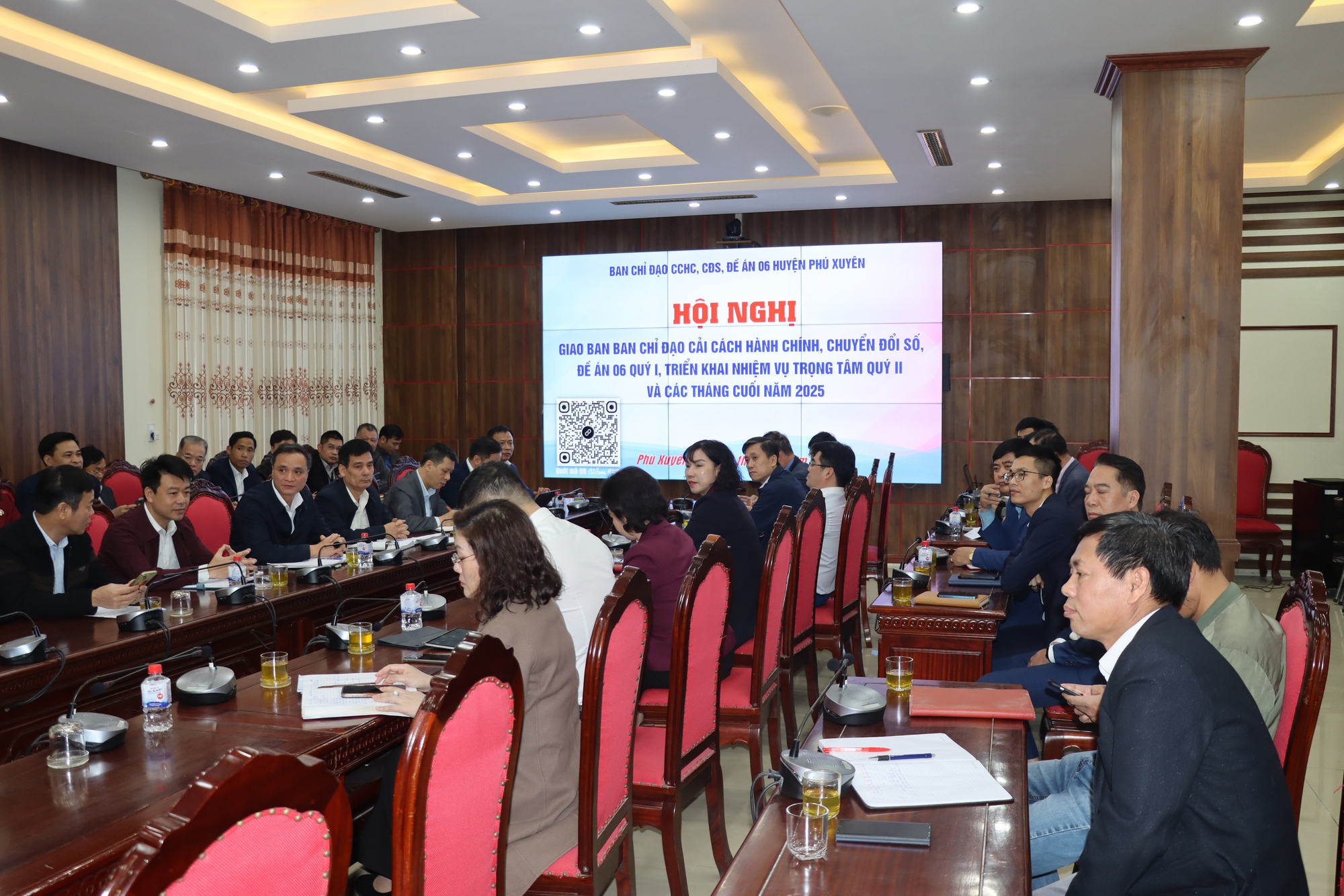 Phú Xuyên giao ban công tác Cải cách hành chính, Chuyển đổi số và thực hiện Đề án 06- Ảnh 3.