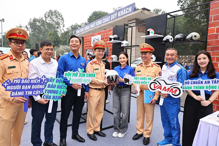 Phát động chiến dịch toàn dân đội mũ bảo hiểm đạt Quy chuẩn kỹ thuật quốc gia- Ảnh 1.