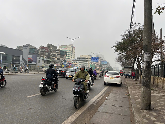 Kiên quyết xử lý người tham gia giao thông đi ngược chiều- Ảnh 1.