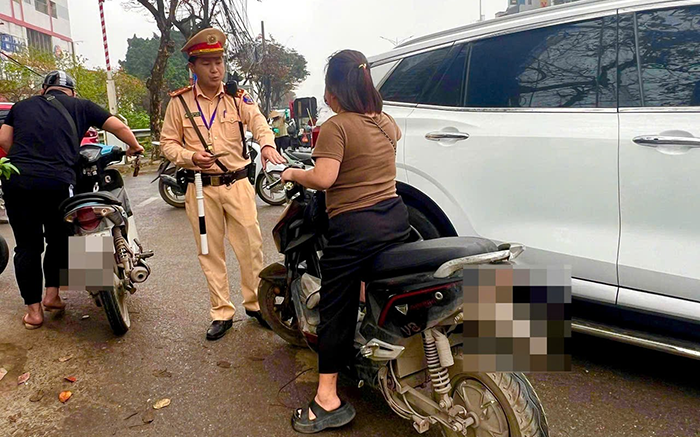 CSGT kiên quyết xử lý người tham gia giao thông đi ngược chiều