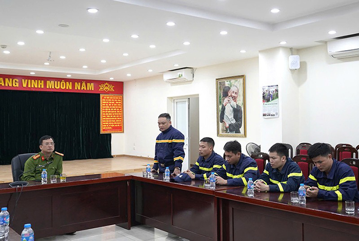 6 cán bộ, chiến sỹ Công an thành phố Hà Nội tham gia đoàn công tác cứu nạn tại Myanmar- Ảnh 1.