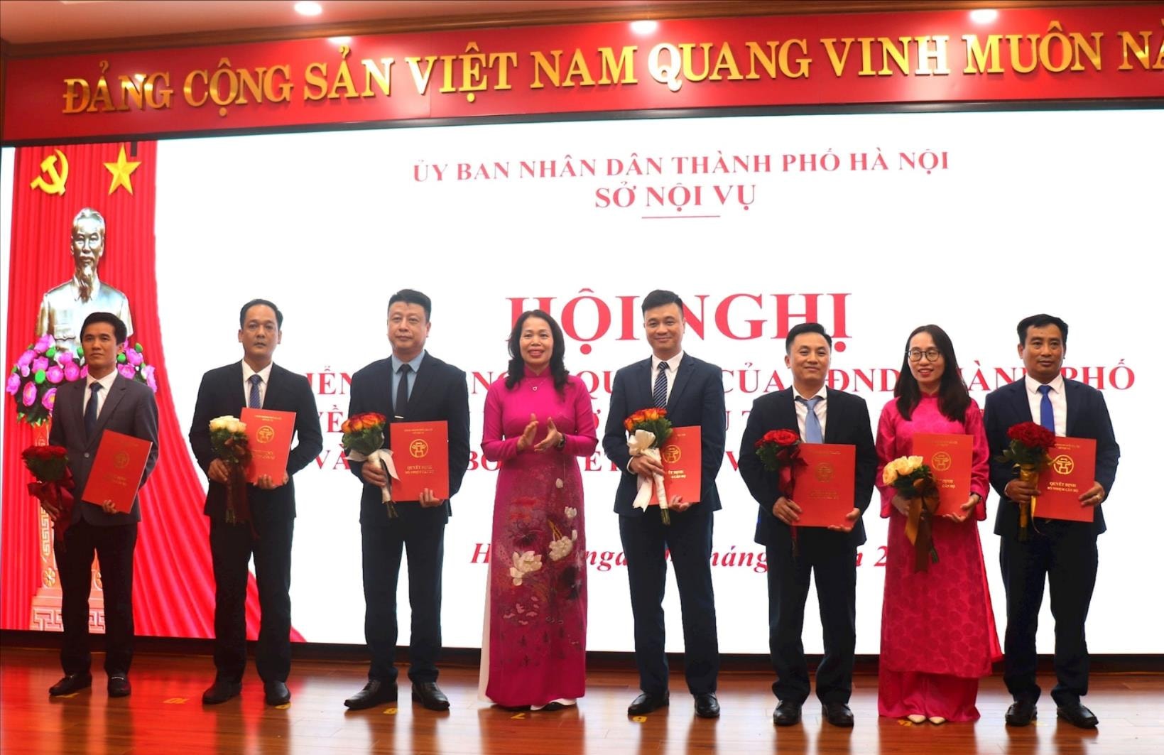Sở Nội vụ Hà Nội: Công bố quyết định về công tác cán bộ- Ảnh 4.