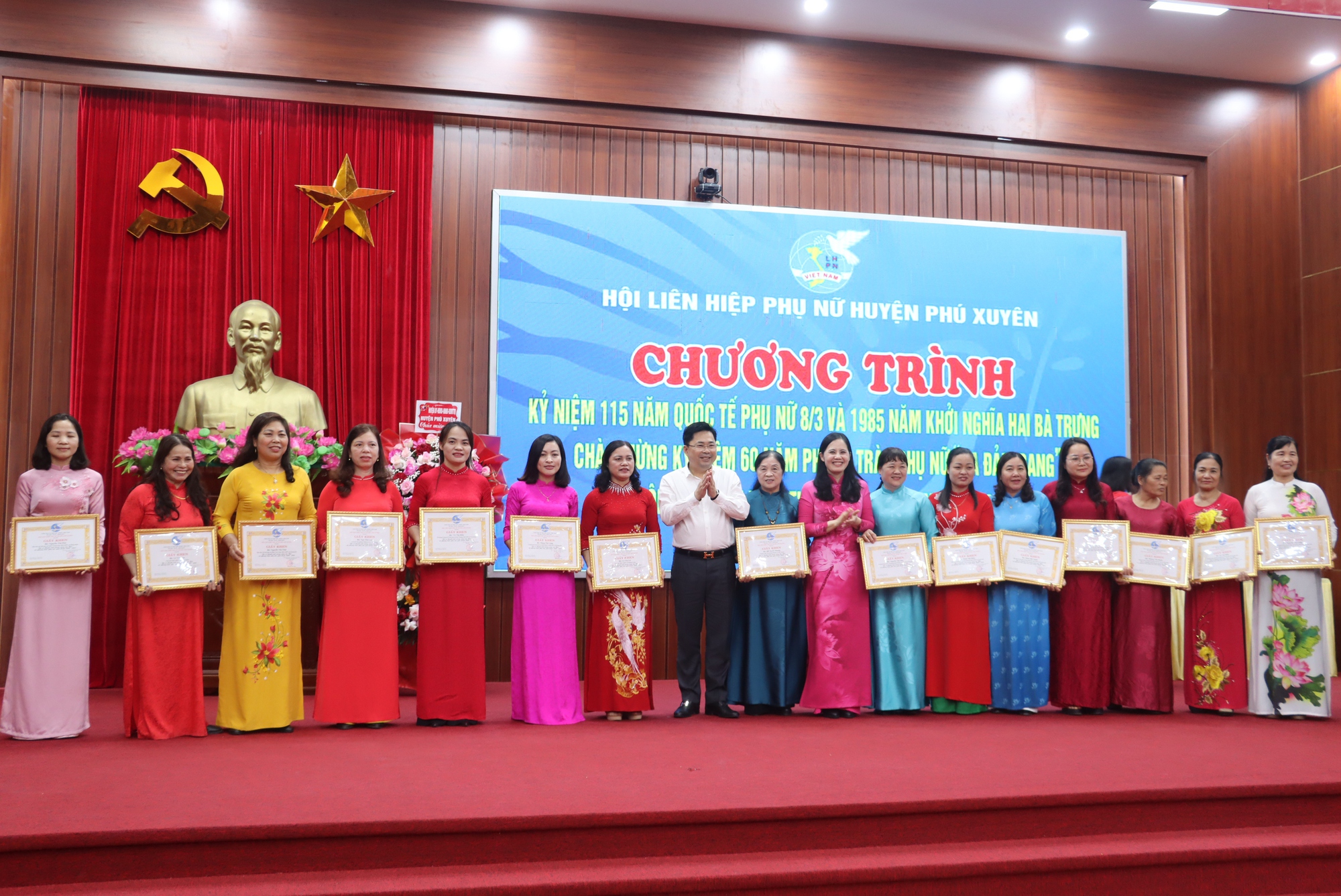 Hội Liên hiệp phụ nữ huyện Phú Xuyên lan tỏa phong trào thi đua yêu nước, các cuộc vận động- Ảnh 8.