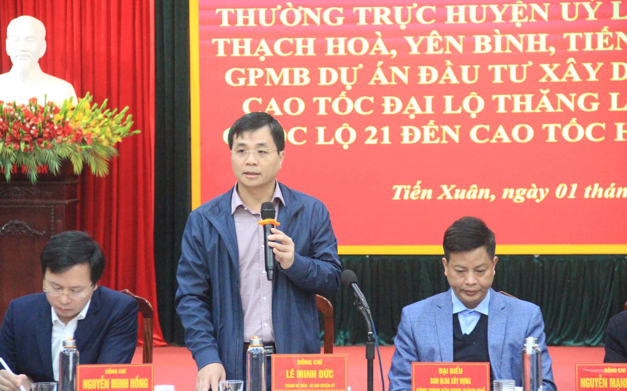 Bí thư Huyện ủy Thạch Thất Lê Minh Đức phát biểu tại buổi làm việc