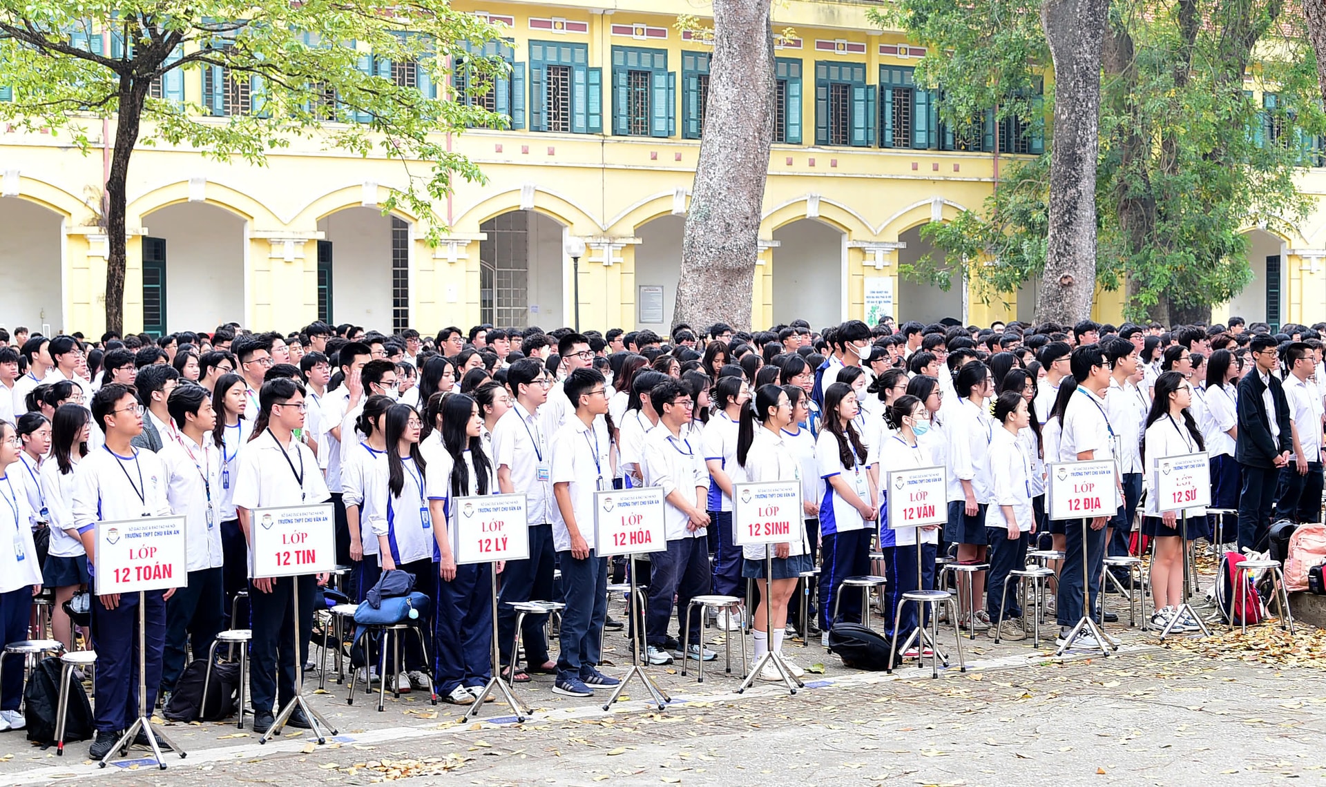 Xúc động chương trình “Kể chuyện lịch sử - Tiếp lửa truyền thống”- Ảnh 3.