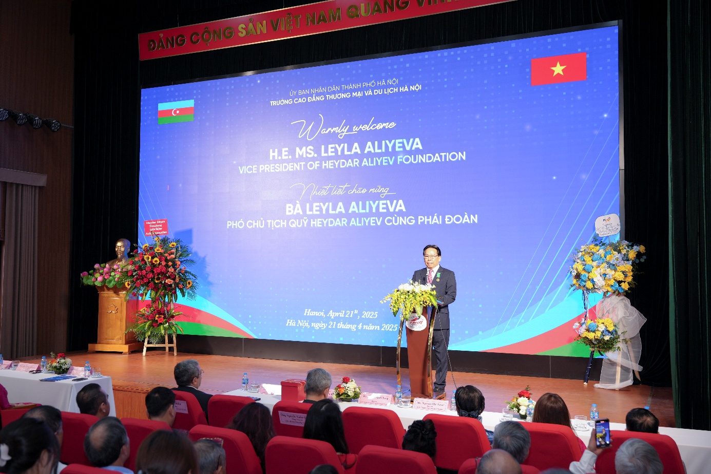 Tăng cường hợp tác văn hóa - giáo dục giữa Việt Nam và Azerbaijan- Ảnh 2.