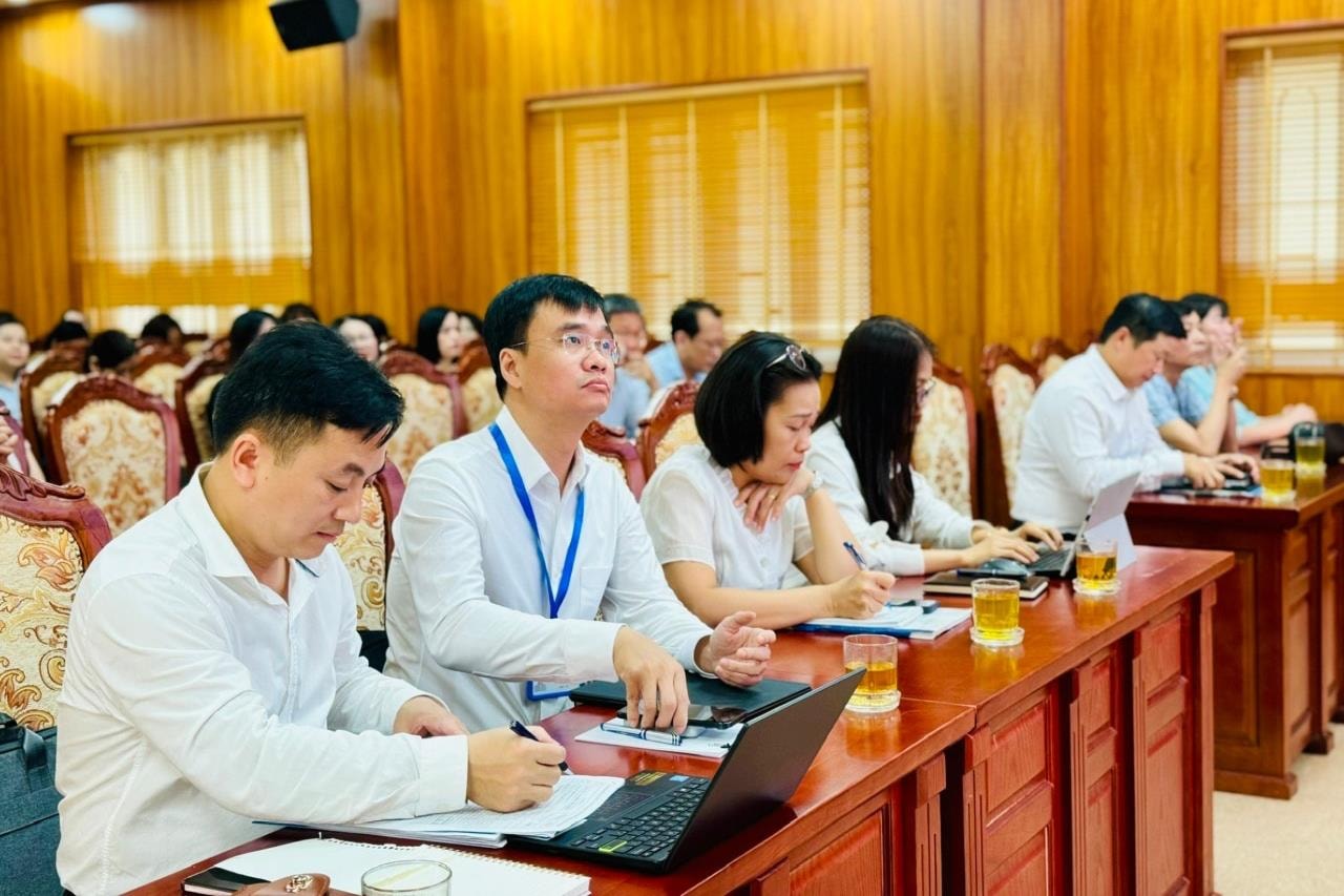 Sở Nội vụ đối thoại tháo gỡ vướng mắc thủ tục hành chính, giải quyết thủ tục hành chính- Ảnh 2.