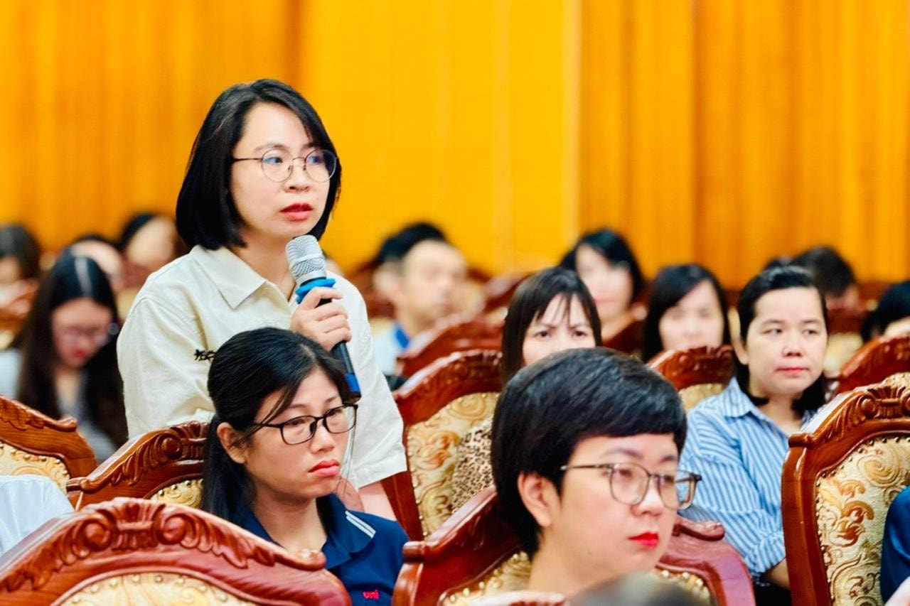 Sở Nội vụ đối thoại tháo gỡ vướng mắc thủ tục hành chính, giải quyết thủ tục hành chính- Ảnh 3.
