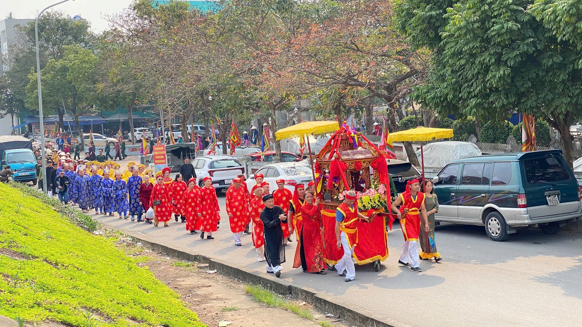 Tưng bừng Lễ hội truyền thống làng Phúc Xá - quê hương Danh tướng Lý Thường Kiệt- Ảnh 1.