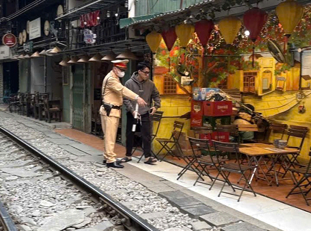 Triển khai mô hình "Vành đai an toàn đường sắt"- Ảnh 1.