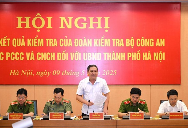 Thông qua kết quả kiểm tra công tác phòng cháy, chữa cháy và cứu nạn, cứu hộ tại UBND thành phố Hà Nội- Ảnh 2.