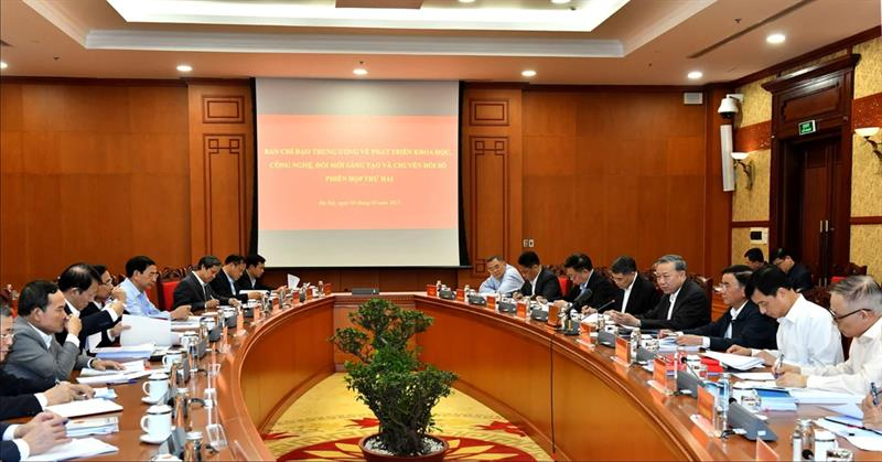 Từ quyết sách đến hành động: Chính thức vận hành Hệ thống thông tin giám sát, đánh giá việc thực hiện Nghị quyết 57-NQ/TW- Ảnh 1.
