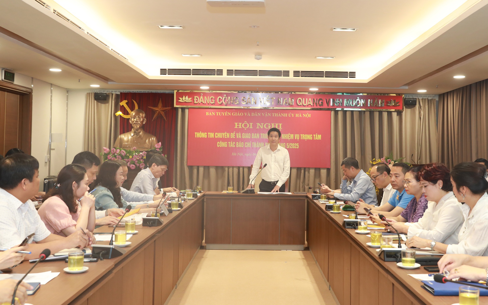Các đại biểu dự Hội nghị