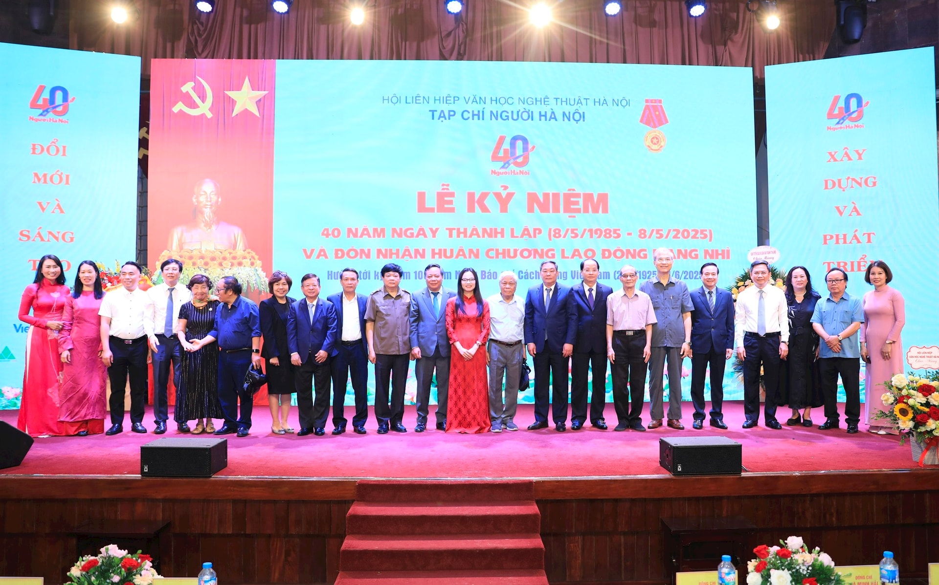 Tạp chí Người Hà Nội đón nhận Huân chương Lao động hạng Nhì- Ảnh 5.