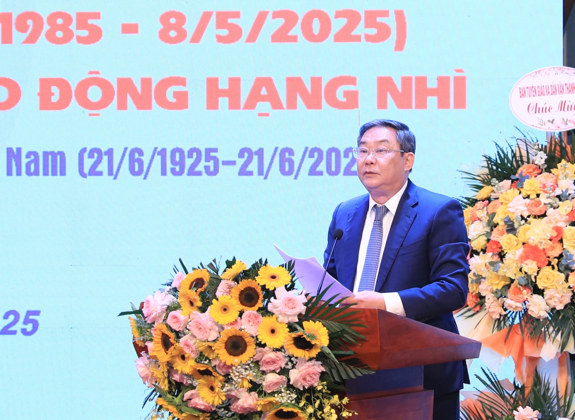 Tạp chí Người Hà Nội đón nhận Huân chương Lao động hạng Nhì- Ảnh 3.