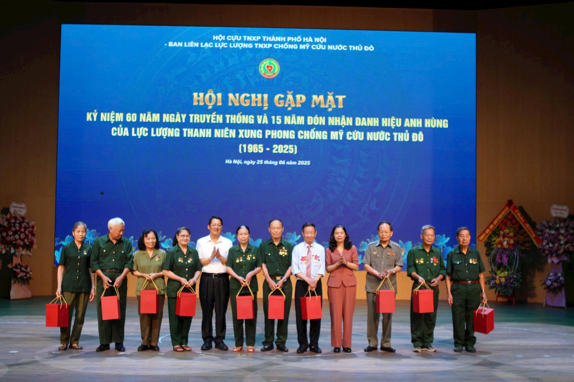 Tiếp nối truyền thống anh hùng xây dựng Thủ đô thời kỳ mới- Ảnh 4.