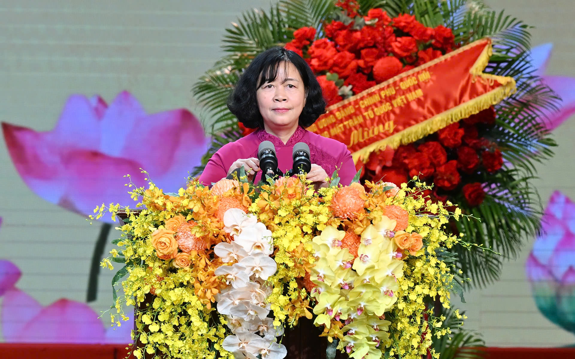 Bí thư Thành ủy Hà Nội Bùi Thị Minh Hoài phát biểu tại buổi Lễ