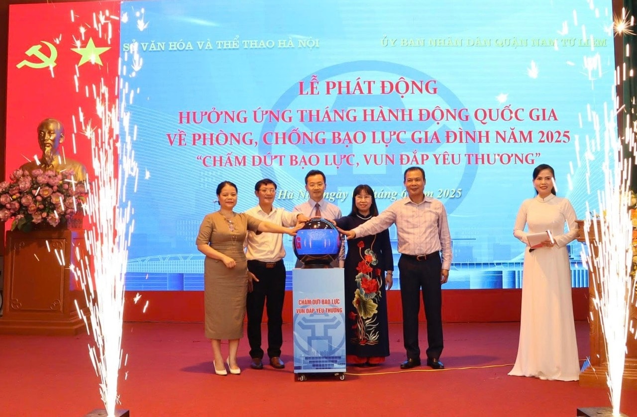 Hà Nội phát động Tháng hành động quốc gia về phòng, chống bạo lực gia đình năm 2025- Ảnh 1.