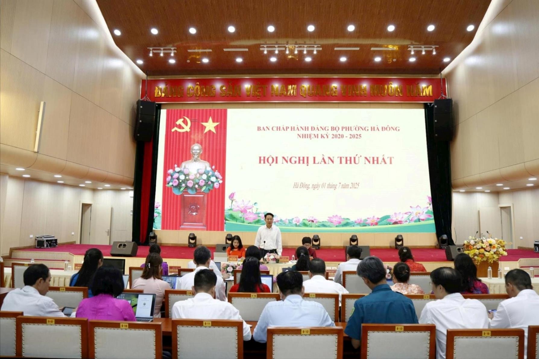 Phường Hà Đông triển khai công việc với quyết tâm chính trị cao- Ảnh 4.