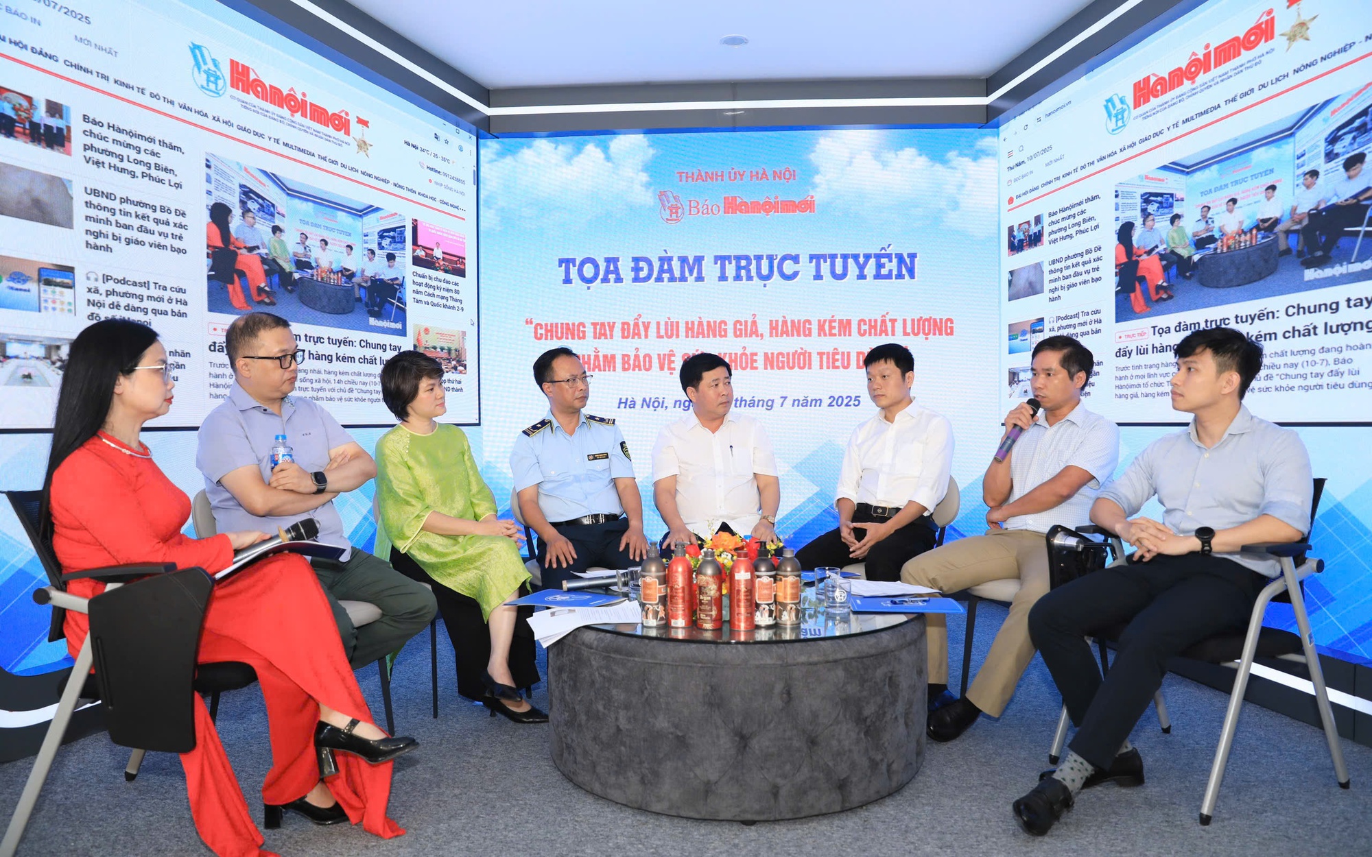 Quang cảnh Tọa đàm “Chung tay đẩy lùi hàng giả, hàng kém chất lượng nhằm bảo vệ sức khỏe người tiêu dùng”