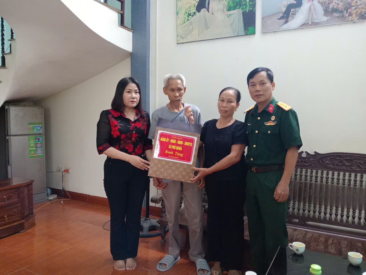 Xã Phú Nghĩa thăm tặng quà tri ân các gia đình chính sách- Ảnh 17.