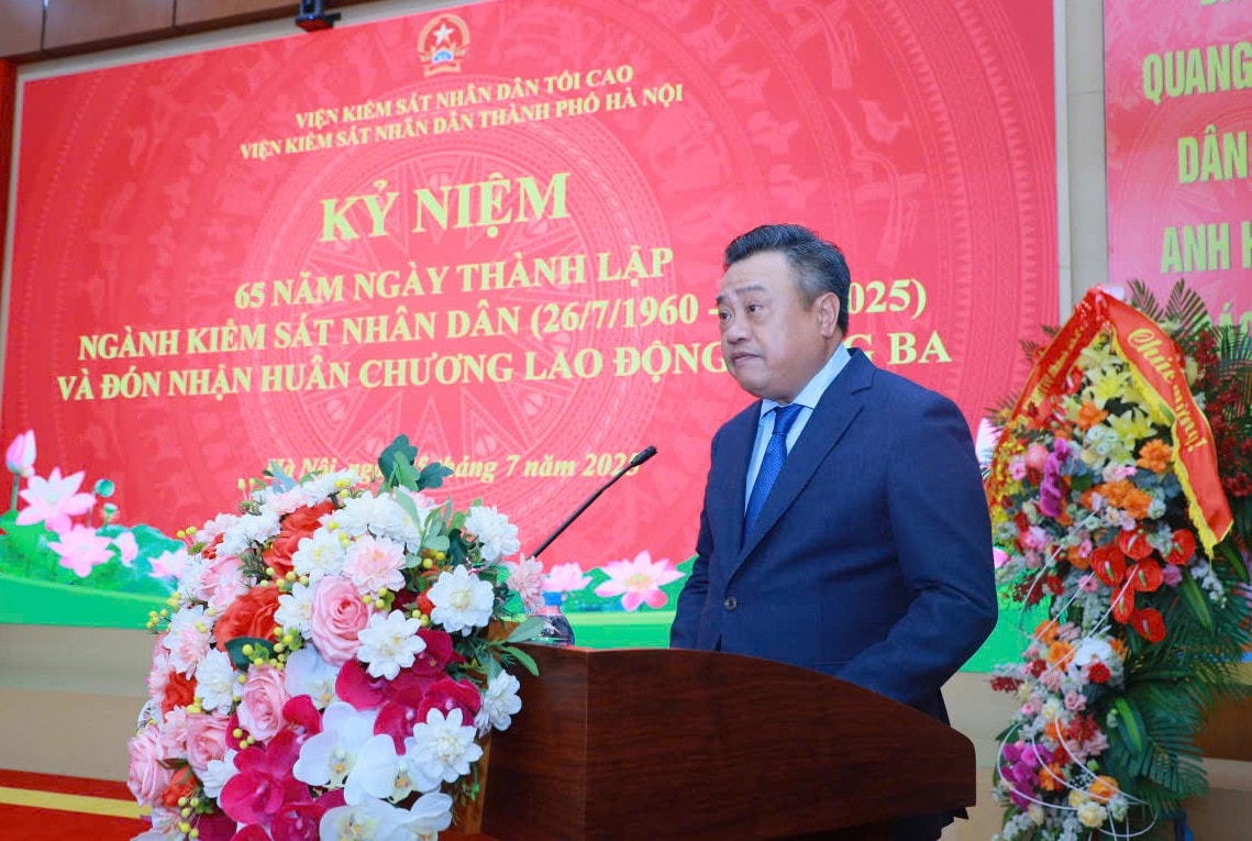 Viện Kiểm sát nhân dân thành phố Hà Nội đón nhận Huân chương Lao động hạng Ba- Ảnh 2.