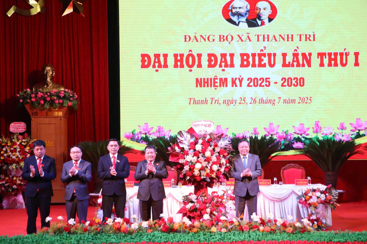 Phó Bí thư Thường trực Thành ủy Nguyễn Văn Phong: Thanh Trì sẽ vươn lên mạnh mẽ thành một phường văn minh, hiện đại- Ảnh 2.