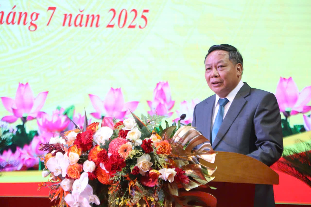 Phó Bí thư Thường trực Thành ủy Nguyễn Văn Phong: Thanh Trì sẽ vươn lên mạnh mẽ thành một phường văn minh, hiện đại- Ảnh 6.