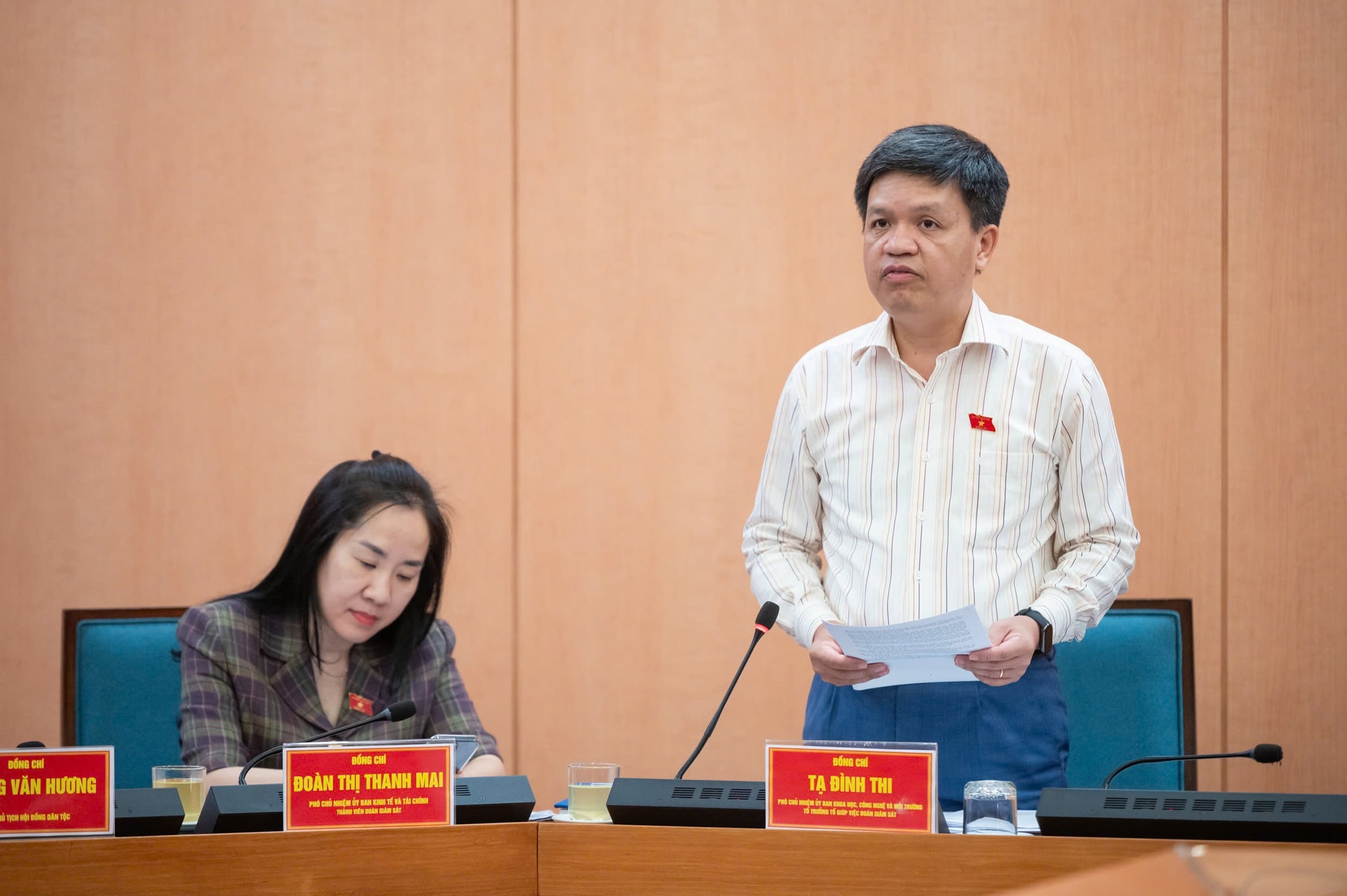 Hà Nội sẽ sớm ban hành các nghị quyết để hỗ trợ người dân chuyển đổi xanh- Ảnh 4.