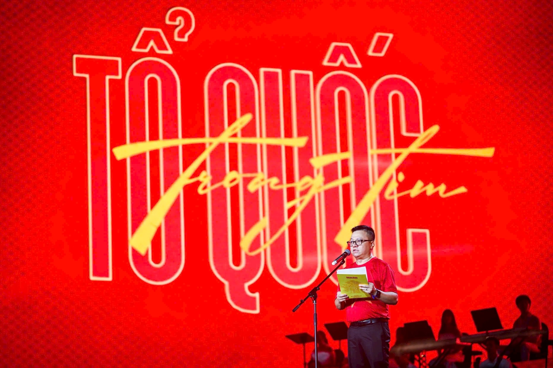 “Concert quốc gia” - “Tổ quốc trong tim”: Hùng tráng, xúc động và tự hào- Ảnh 5.