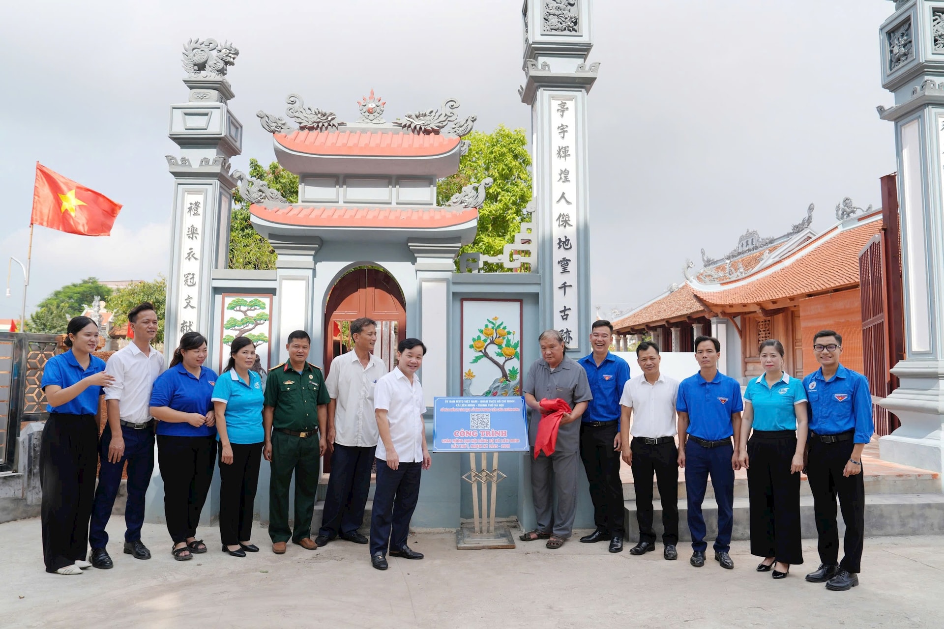 Xã Liên Minh gắn biển nhiều công trình, mô hình, phần việc chào mừng Đại hội đại biểu Đảng bộ xã lần thứ I- Ảnh 2.