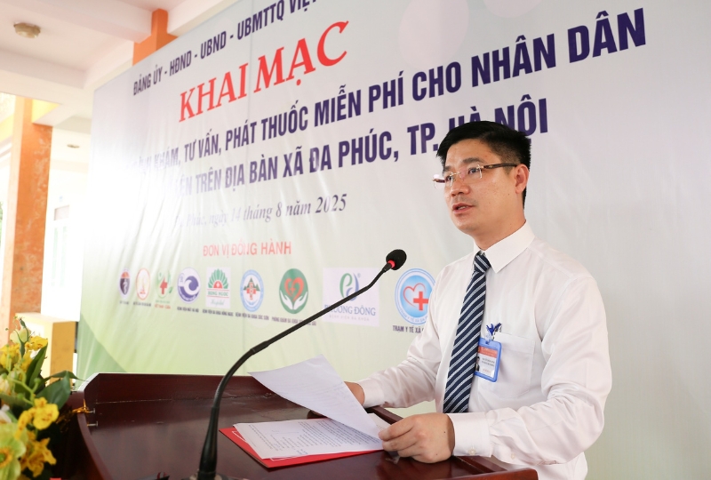 ダフック村:5,200人以上の高齢者が無料の健康診断、相談、薬の投与を受けた - 写真3。 Xã Đa Phúc: Hơn 5.200 người cao tuổi được khám, tư vấn và cấp thuốc miễn phí- Ảnh 3.