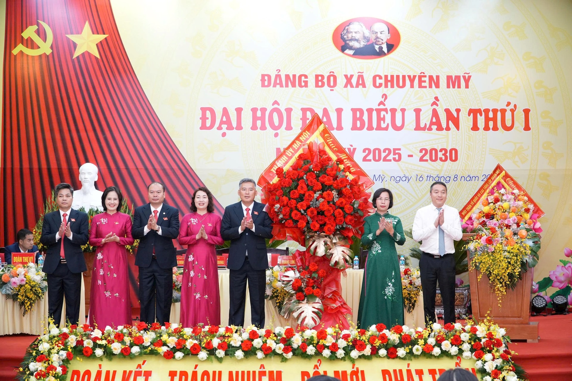 Xã Chuyên Mỹ phát triển thương mại điện tử để quảng bá sản phẩm làng nghề- Ảnh 5.