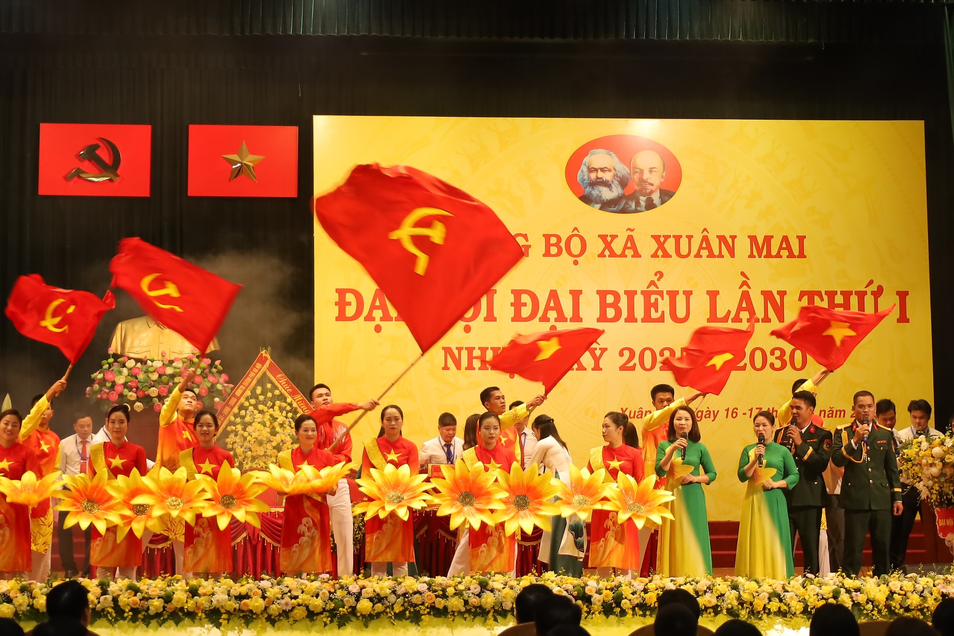 Xã Xuân Mai phấn đấu đến năm 2030 trở thành trung tâm kinh tế, văn hóa, xã hội, giáo dục, y tế phía Tây Thủ đô- Ảnh 2.