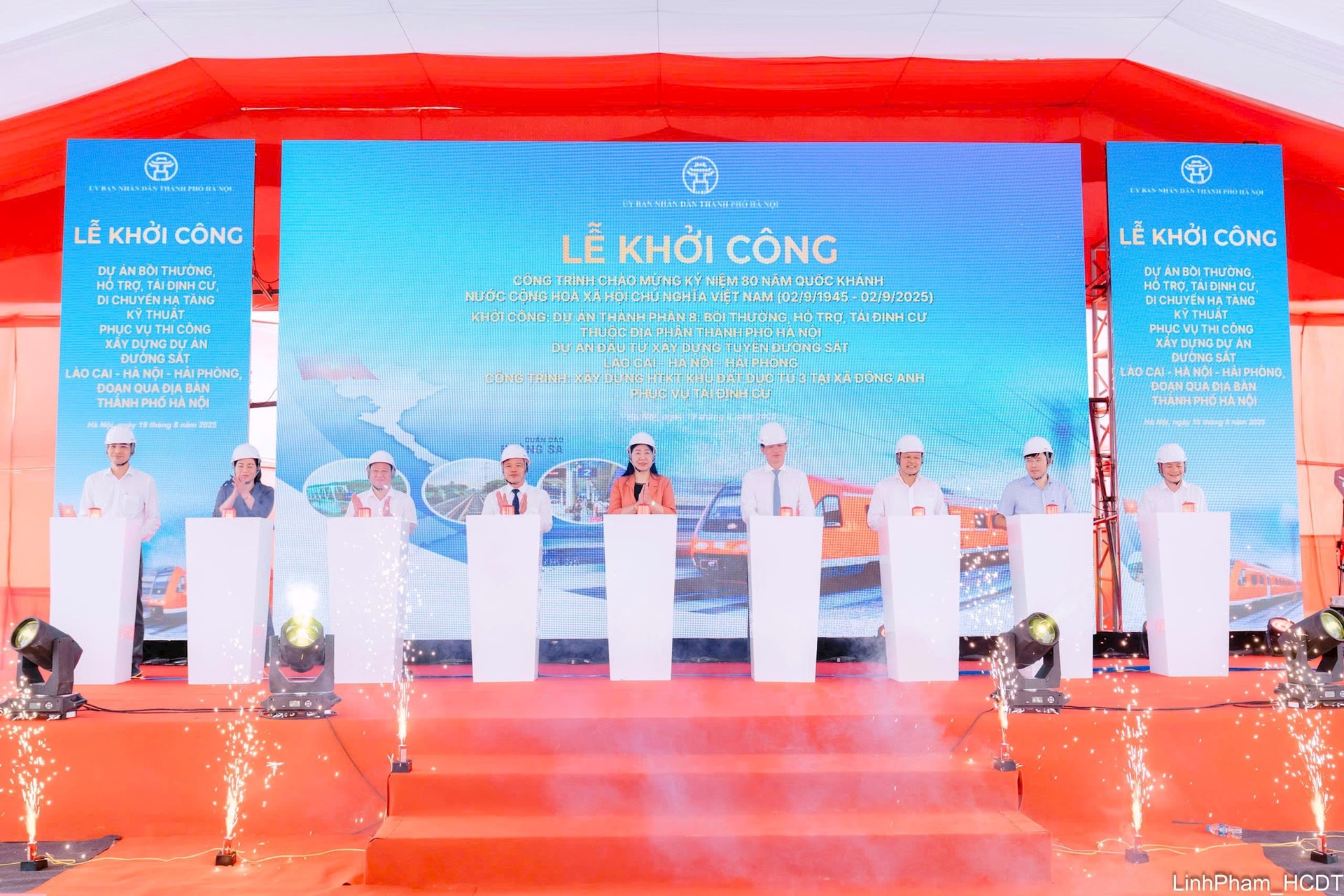 Hanoi breaks ground construction of resettlement site for Lao Cai – Hanoi – Haiphong railway- Ảnh 2. Hanoi breaks ground construction of resettlement site for Lao Cai – Hanoi – Haiphong railway- Ảnh 2.