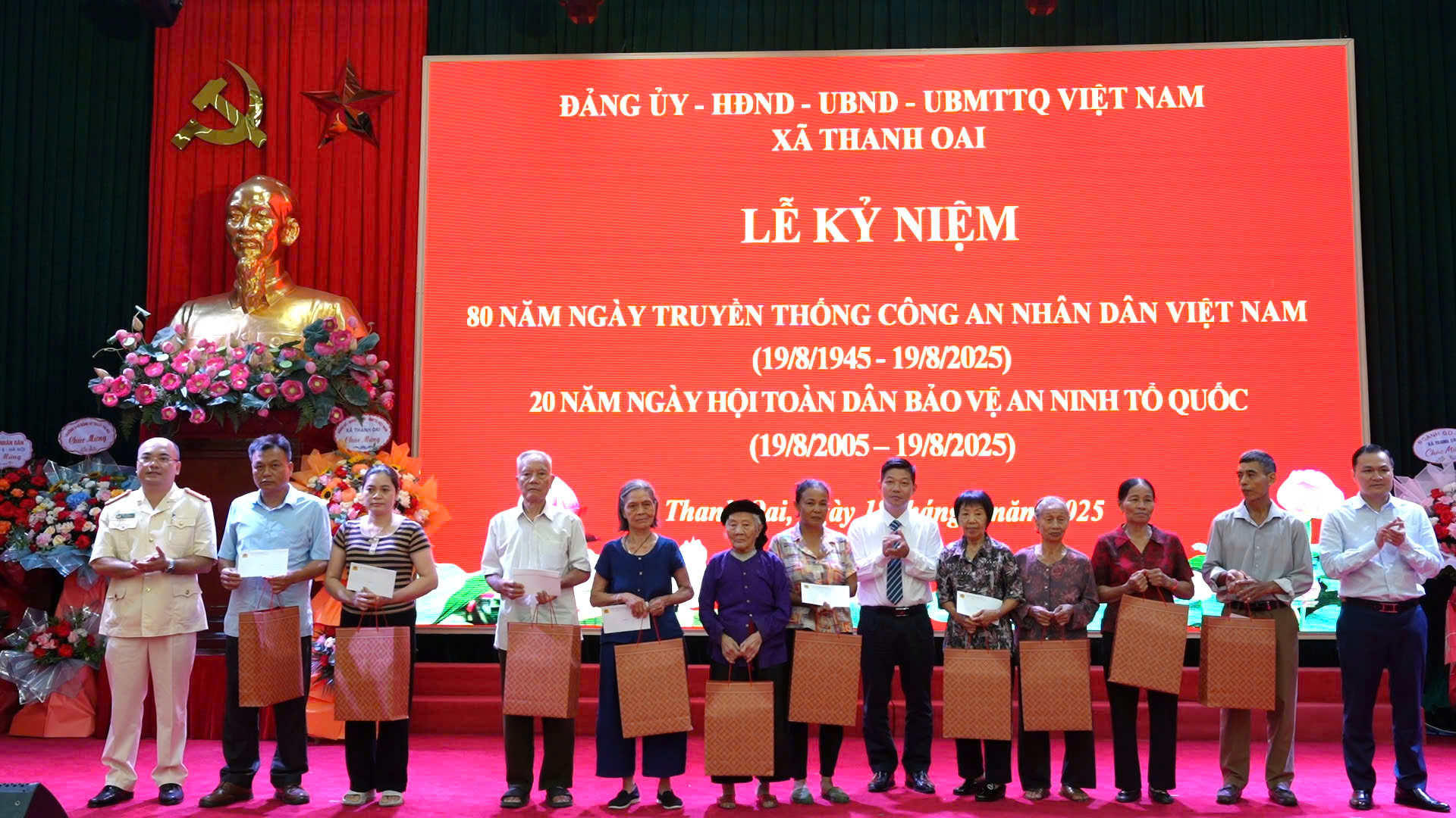 Xã Thanh Oai: Phát huy truyền thống 80 năm Công an nhân dân, xây dựng thế trận an ninh nhân dân vững chắc- Ảnh 4.