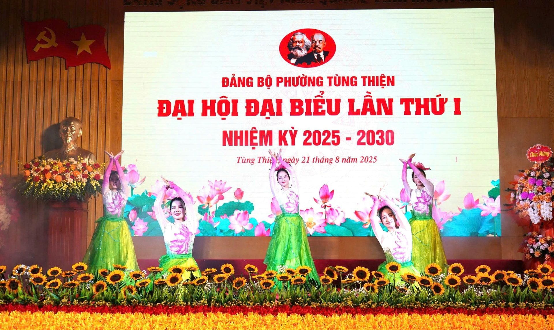 Tạo nhiều đột phá mới, xây dựng phường Tùng Thiện ngày càng giàu đẹp, văn minh- Ảnh 2.
