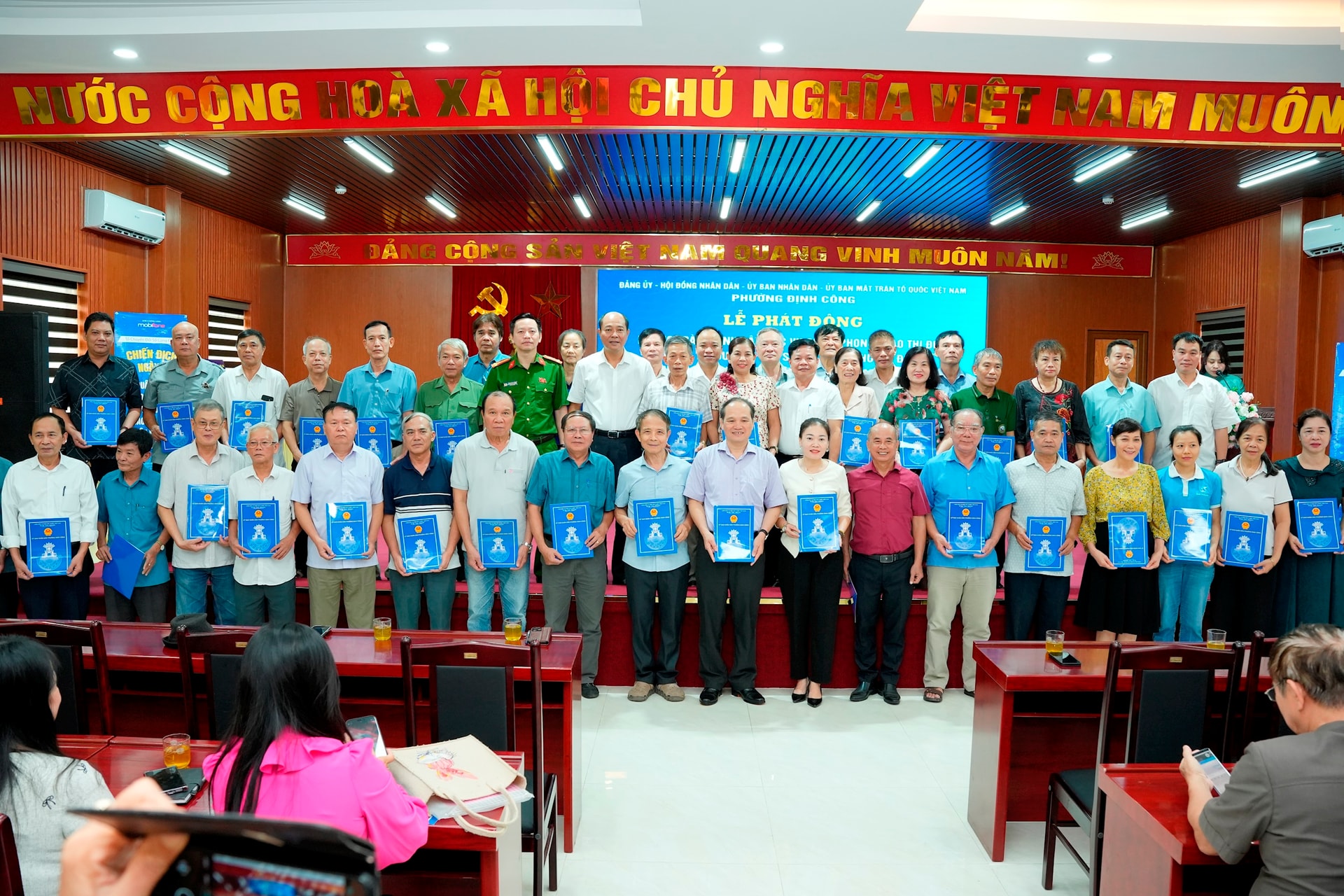 Phường Định Công với mục tiêu mỗi công dân thực sự là công dân số- Ảnh 3.