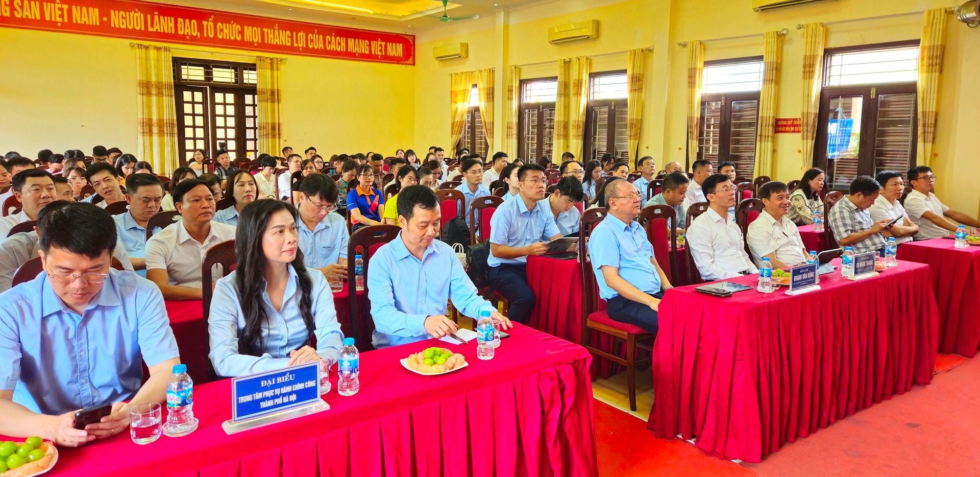 Trung tâm Phục vụ hành chính công Thành phố: Đột phá về dịch vụ hành chính công trực tuyến- Ảnh 1.