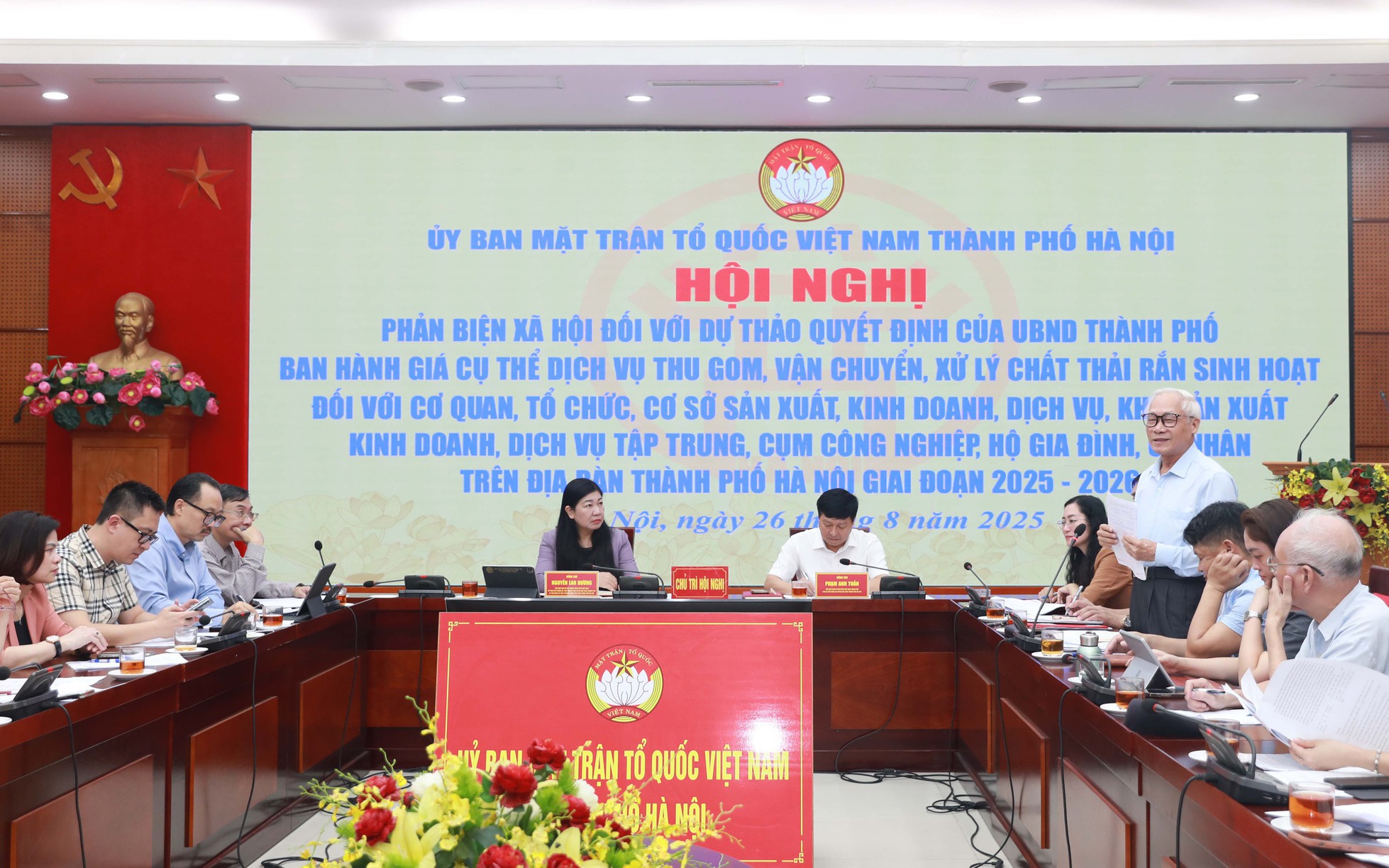 Các đại biểu tham dự Hội nghị phản biện