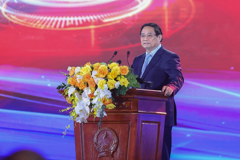 Triển lãm 80 năm tôn vinh lịch sử vẻ vang, lan tỏa lòng yêu nước, khát vọng vươn mình của dân tộc- Ảnh 3.
